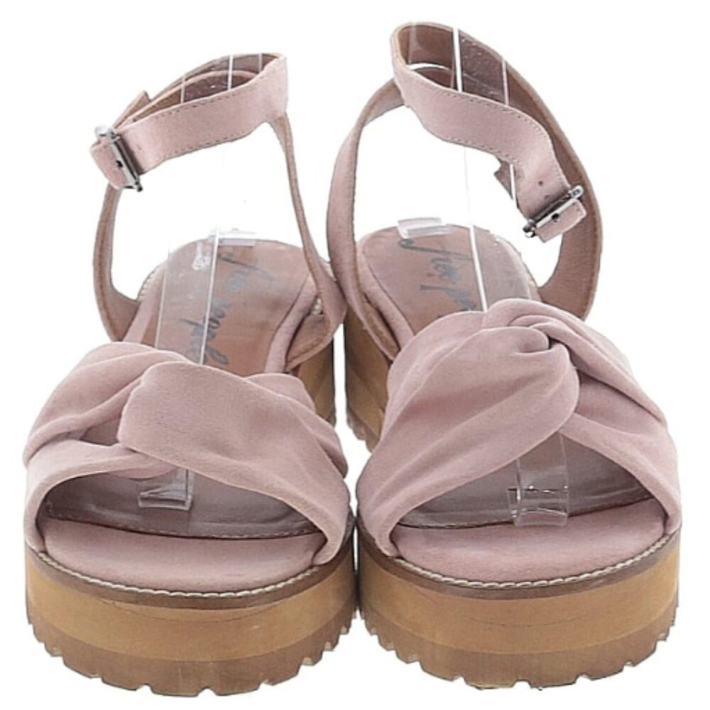 Free People suede wrap sandals in dusty pink w/ ankle straps, size 6/37